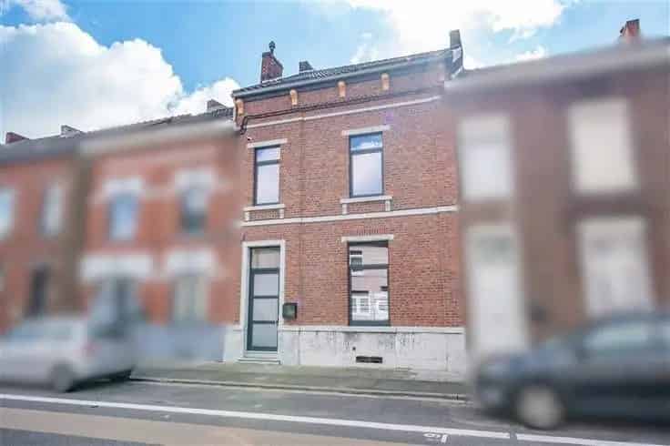 Herenhuis te Koop Pironchamps 5 slaapkamers Grote Tuin
