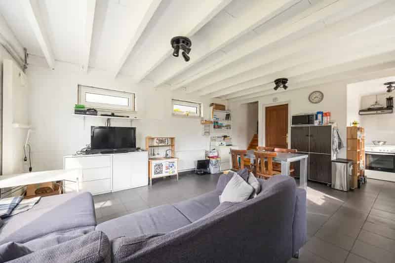 Grond te huur Zoersel: Bouwgrond met woning te renoveren of af te breken
