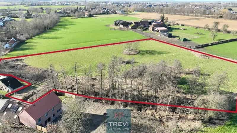 Bouwgrond te Ittre: Ruim perceel in landelijke omgeving
