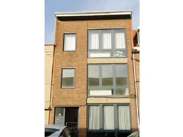 Te koop appartement in Beukenhofstraat met 3 woningen en 1 slaapkamer