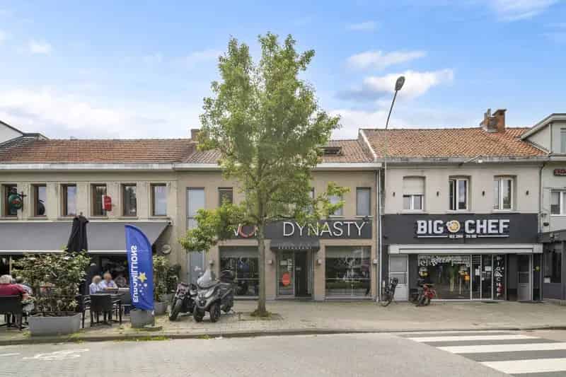 Commercieel Pand met Stadstuin Aartselaar