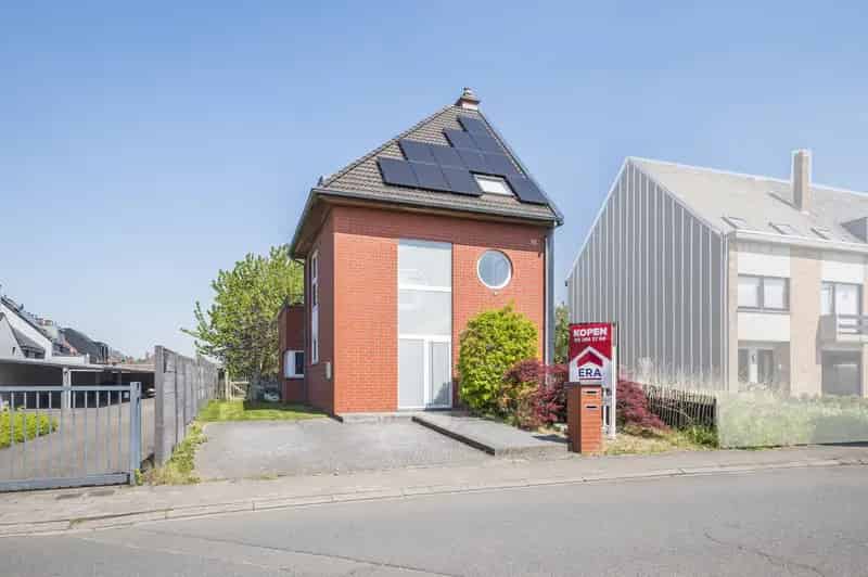 Huis te koop Sint-Gillis: Instapklare Tweewoonst of Gezinswoning