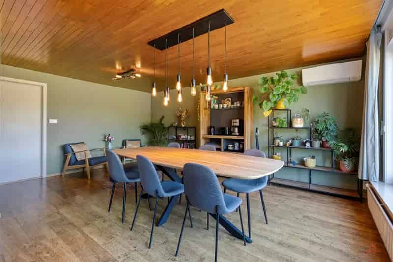 Ruime Bel-Etage met Tuin te Deinze