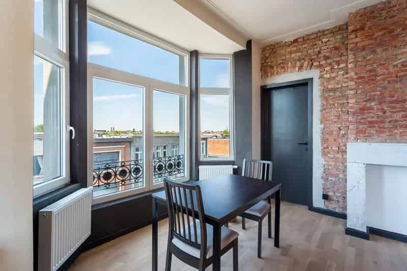 Lichtrijk Hoekappartement 3 slaapkamers Instapklaar 8522086