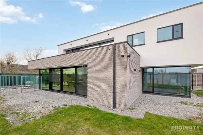 Moderne woning te huur Wielsbeke 3 slaapkamers 220m²