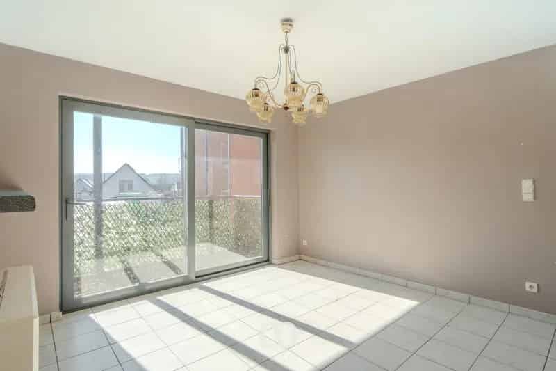 Appartement te koop Berchem: 2 slaapkamers, terras, parking