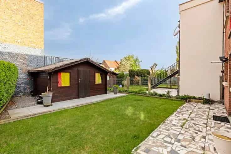 Huis Te Koop Hoboken: 3 Slaapkamers, Tuin & Garage