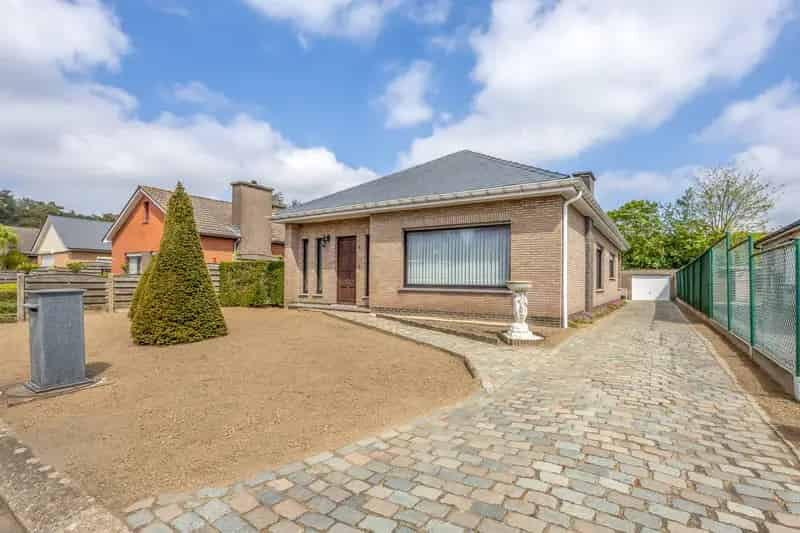 Vrijstaande woning te renoveren Zandhoven