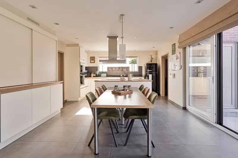 Huis te huur Sint Maria Aalter 5 slaapkamers 300m2