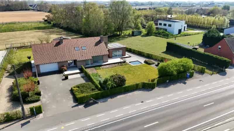 Huis te huur Ingelmunster: Ruime Villa met Bureauruimte