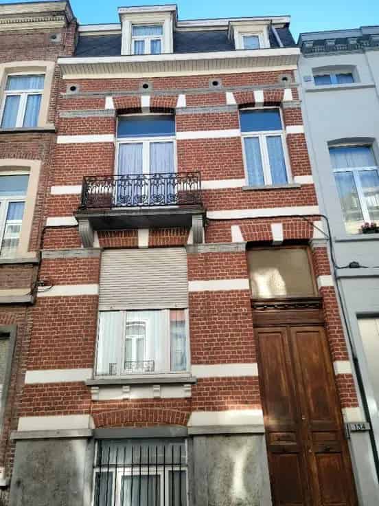 Huis Te Koop Sint-Gillis: 2 Appartementen Nabij Voorzieningen