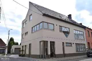 Duplex te koop Gullegem 5 slaapkamers grote tuin