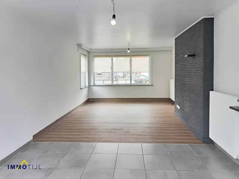 Moderne Halfopen Bebouwing te Wieze 3 slaapkamers
