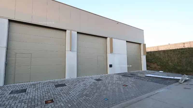 Nieuwbouw Magazijn te Huur Roeselare 90m²