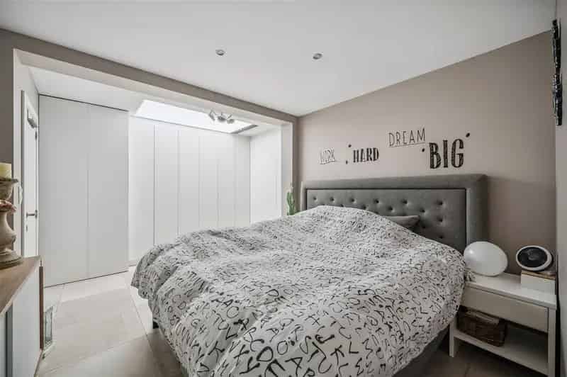Huis te koop in Muizen: Luxe woning met dubbele garage