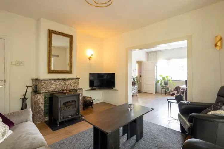 Ruime woning prachtig perceel te koop