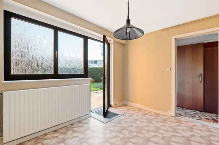 Kortom: Ruime Bel-etage (162m²) met 3/4 slaapkamers op toplocatie te Edegem (Centrum)!