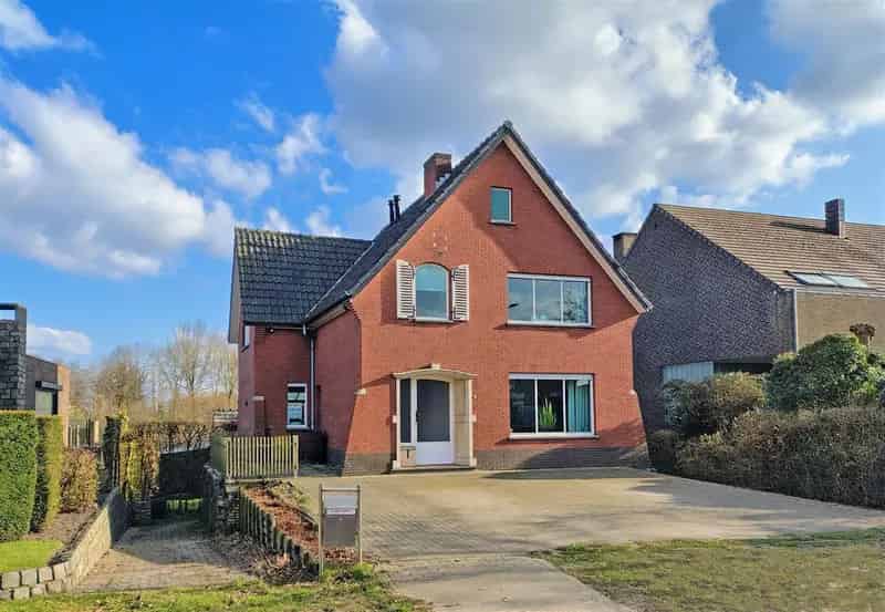 Huis te koop landelijk te renoveren grote tuin