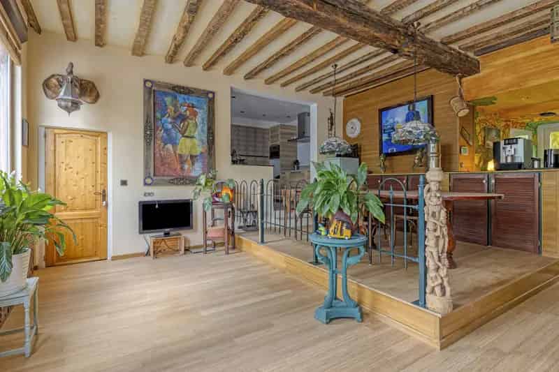 Handelspand met Woning te Koop