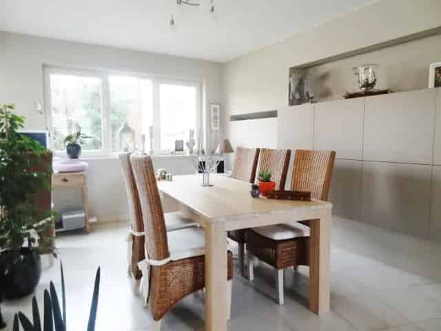Huis te koop: 2 slaapkamers, garage, nabij Place du Marché