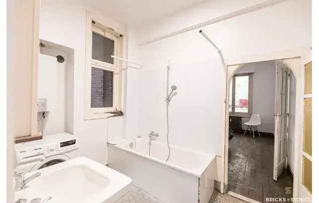 Huur 2 slaapkamer appartement van 134 m² in Antwerp