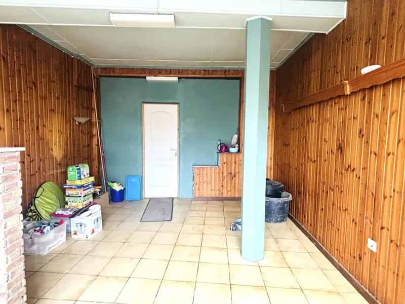 Te renoveren woning ideale investering 3 slaapkamers