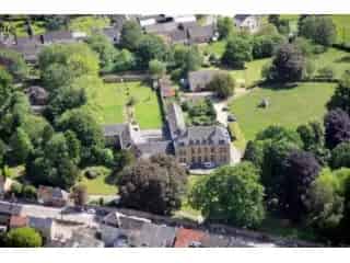 Huis te koop Mettet - Ancien château à rénover avec 3ha de terrain