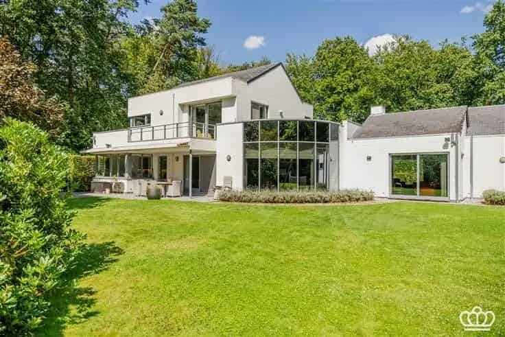 Luxe Villa Te Koop 6 Slaapkamers Wellness Grote Tuin