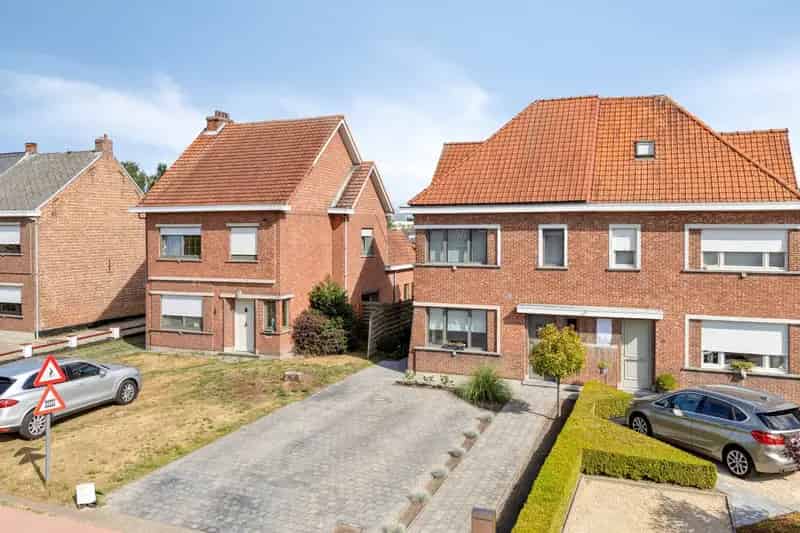 Huis te huur Kalfort: Instapklare woning met grote tuin