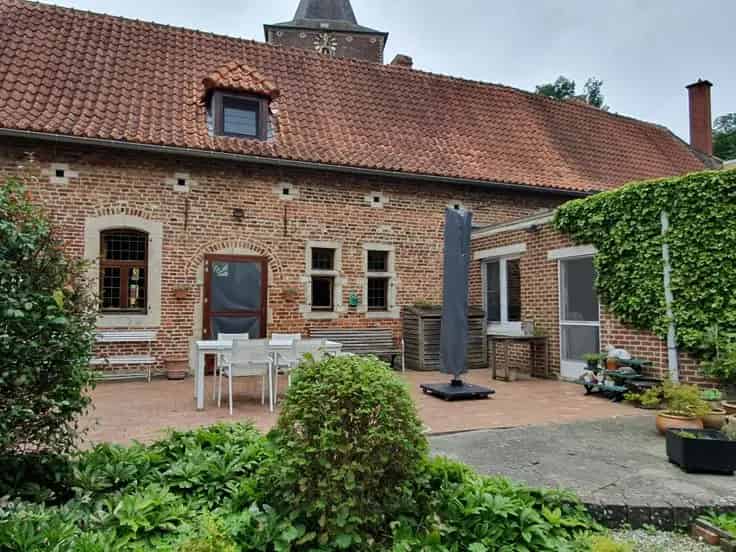 Huis Te Koop Bierbeek: Charmante Fermette met 4 slaapkamers