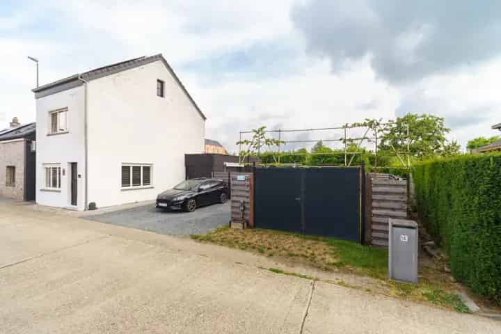 Gerenoveerde woning te Begijnendijk - 2 slaapkamers - tuin - 12 zonnepanelen