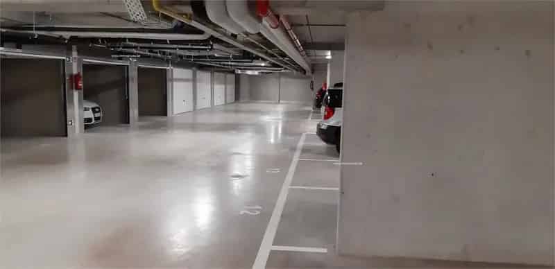 Garagebox te Knokke Heist Ruime Garage te Koop