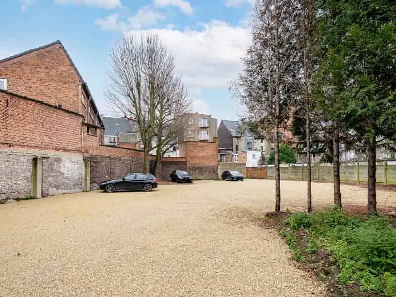 Garage Te Koop