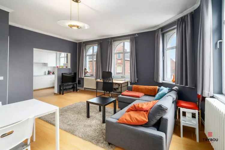 Te koop appartement in Houthulst met centrale ligging en lichtrijke leefruimte