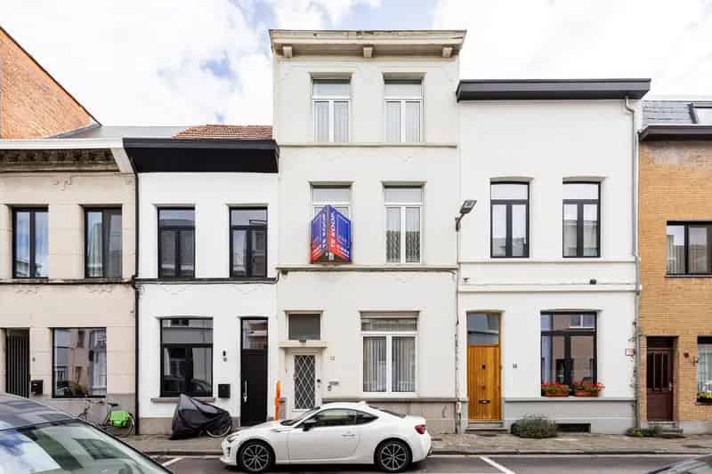 Huis te koop:  Authentieke woning te renoveren nabij Groen Kwartier
