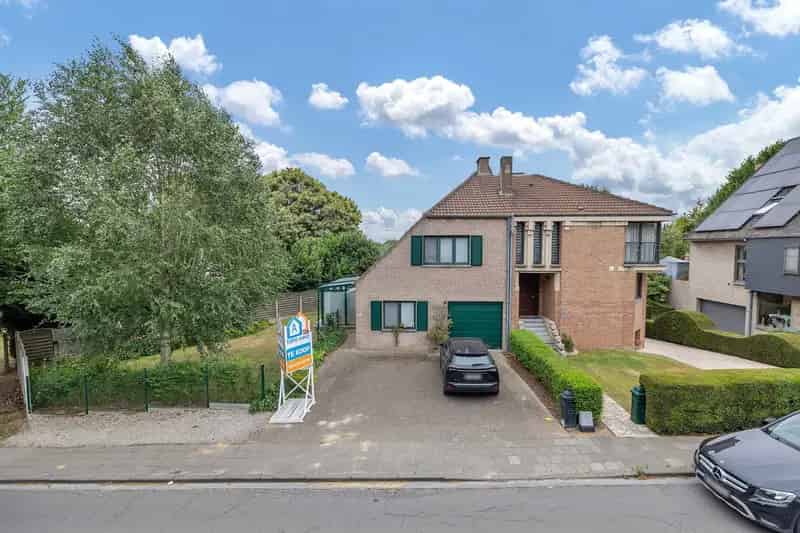 Huis te koop Dilbeek 3 slaapkamers Nabij Brussel
