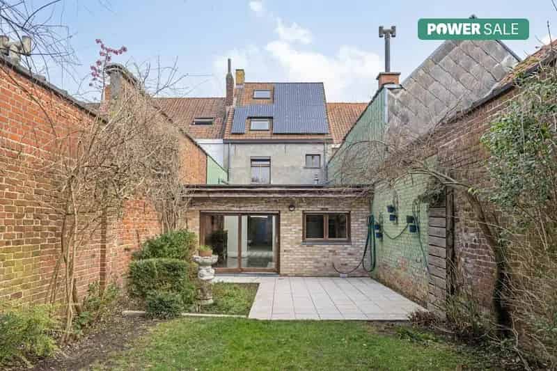 Huis te koop Roeselare 4 slaapkamers grote tuin