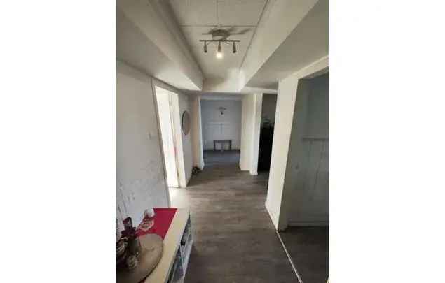 Huur 2 slaapkamer appartement van 100 m² in Charleroi