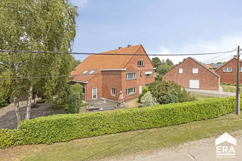 Huis te koop Retie: Dubbel wooncomfort met grote schuur
