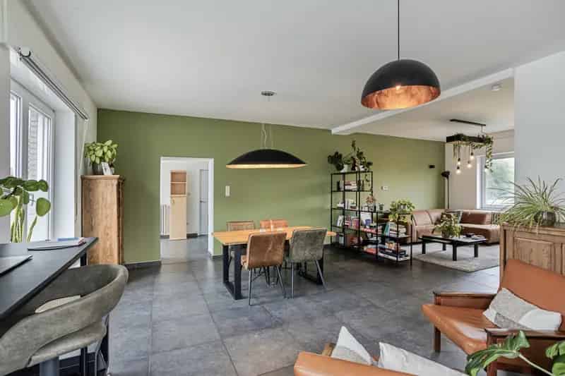 Huis te huur Willebringen: Rustige woning met dubbele garage en tuin