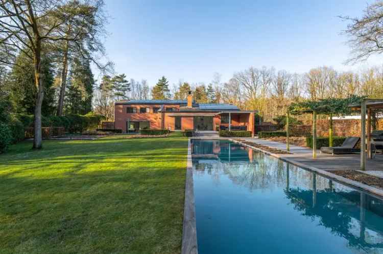Moderne Villa met Zwembad te Koop