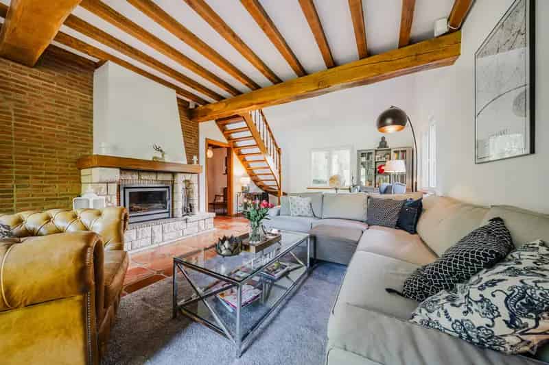 Villa te koop in Lasne 5 slaapkamers 4 badkamers