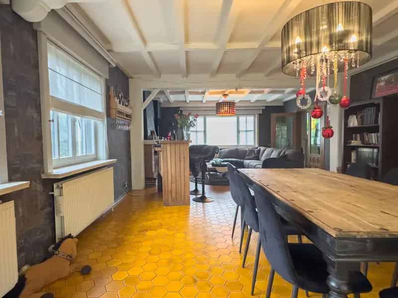 Villa te koop in Balegem: Ruime woning met grote tuin