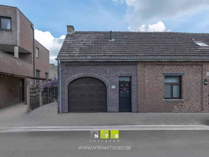 HalfVrijstaande Woning 2 Slaapkamers Maasmechelen