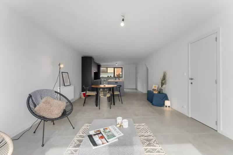 Instapklare Gerenoveerde Rijwoning Bredene Dorp
