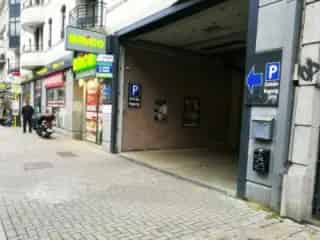 Parking te Huur Elsene Nabij Station en Ziekenhuis