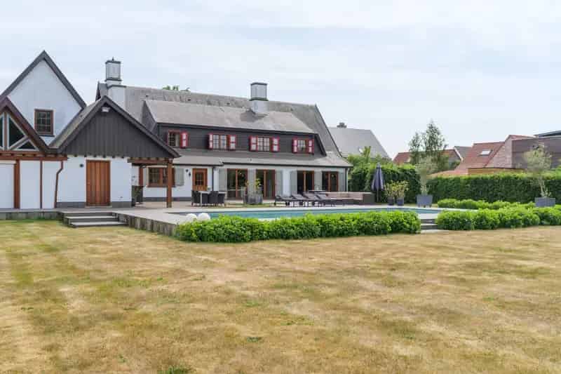 Landelijke Villa te Koop in Evergem