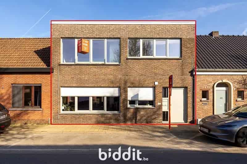 Opbrengsteigendom Essen: 2 Appartementen & Garageboxen