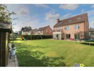 Huis te huur Waterloo 6 slaapkamers 270m² tuin