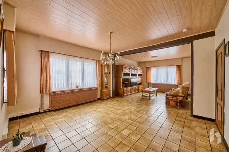 Huis te koop te renoveren 3 slaapkamers 1100m²
